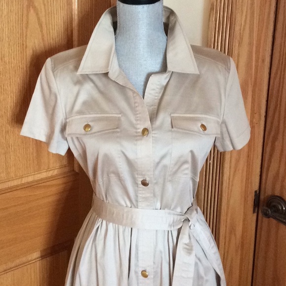 KHAKI below the knee short sleeves dress 👗 - Picture 5 of 8